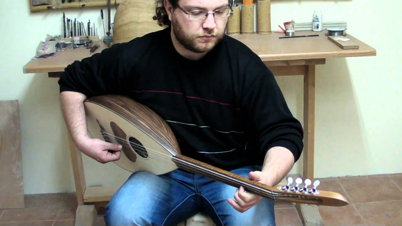 opou ideis 2 kyparissia,lavta with saz strings made by D.Rapakousios