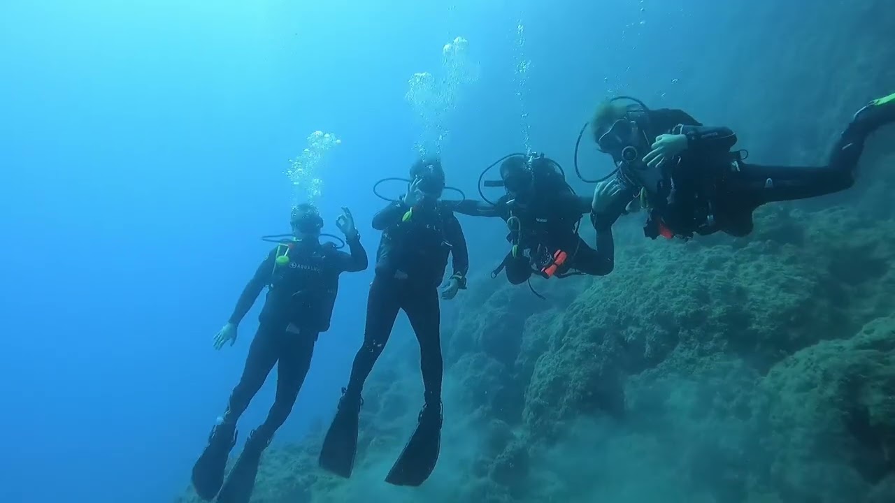 Deep dive at Ladiko Wall