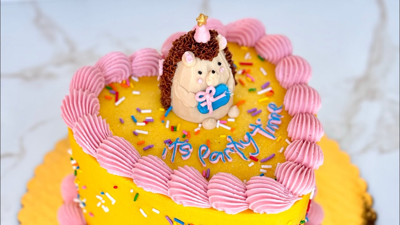 THE CUTEST CAKE EVER MADE?🥹😭🦔💓💛