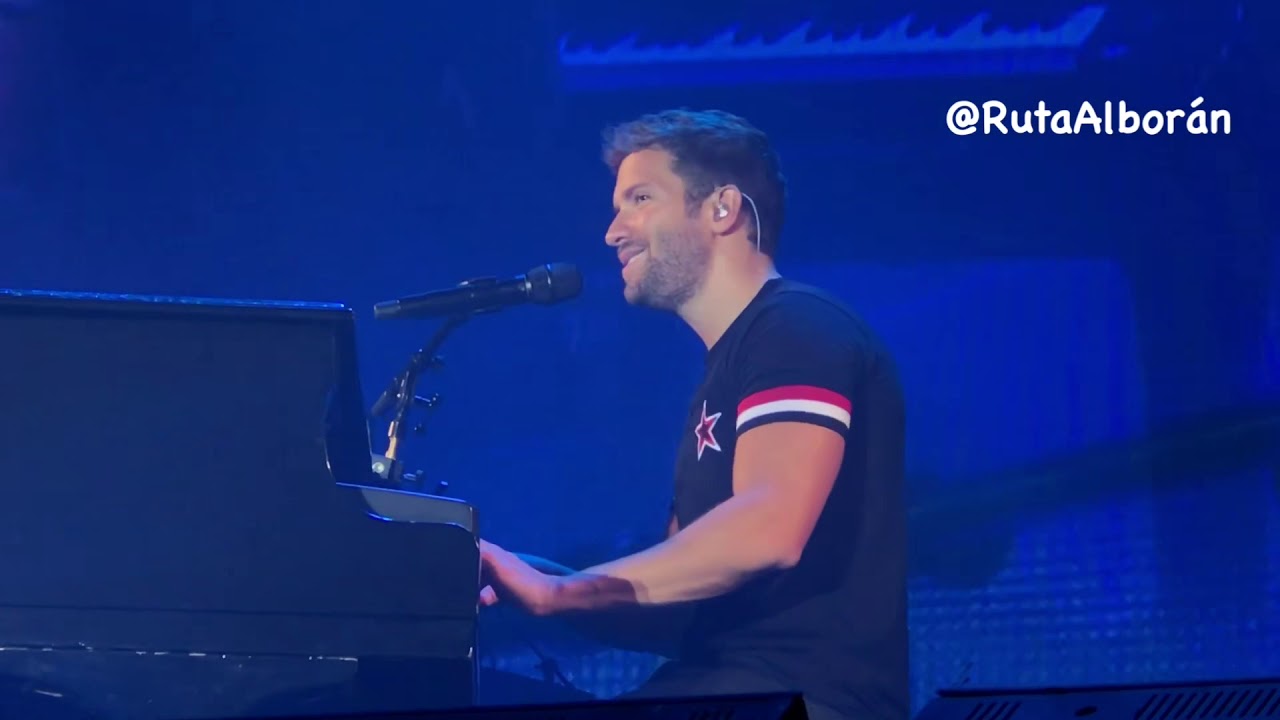 Pablo Alborán muy emocionado cantando ‘Prometo’ en Murcia 15.09.18 Tour Prometo Murcia