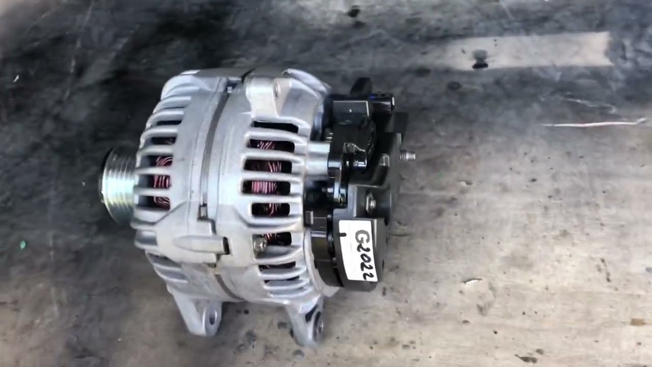 Renault Kangoo 1,5 dci- naprawa alternatora, jak wyciągnąć.