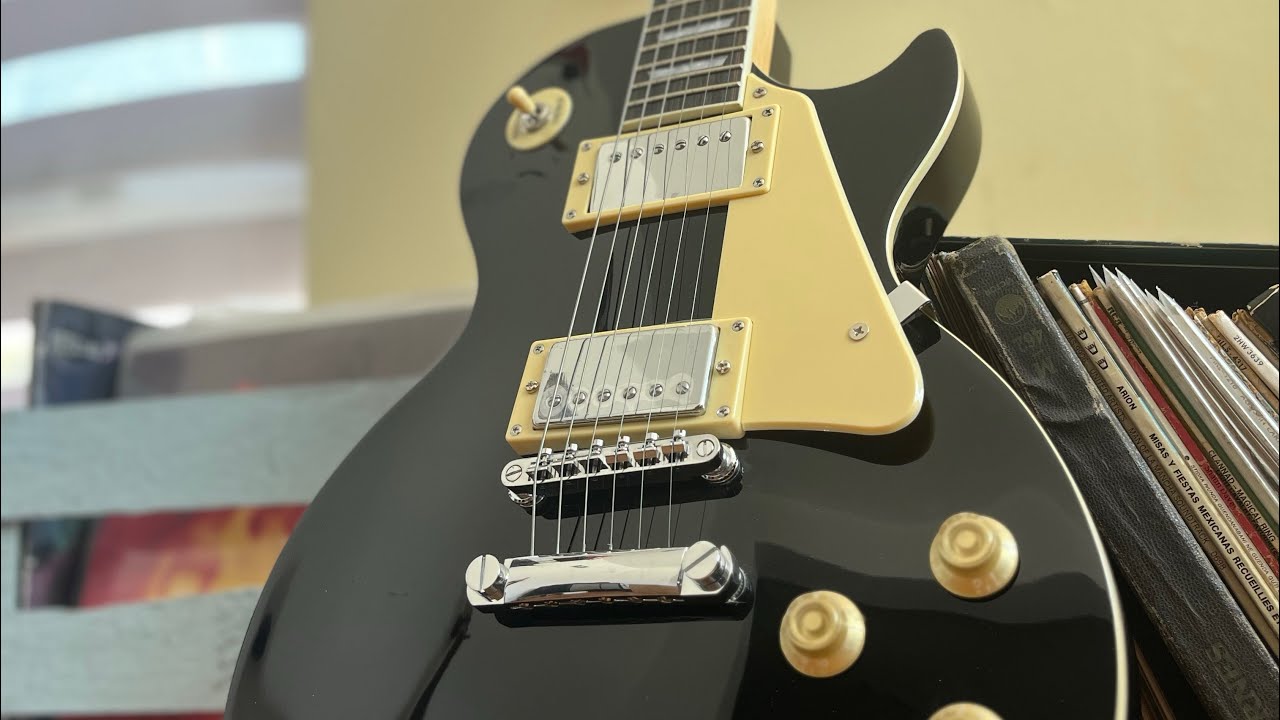 ¡Aprende a tocar el intro de Sirena Varada de los Heroes del silencio!