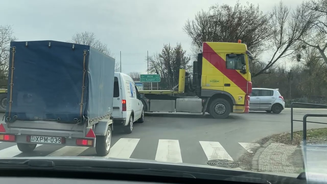 Vezetni tanulunk-Bogi ügyeskedik-#tanulóvezetőknek #vlog  #drivinglesson 
