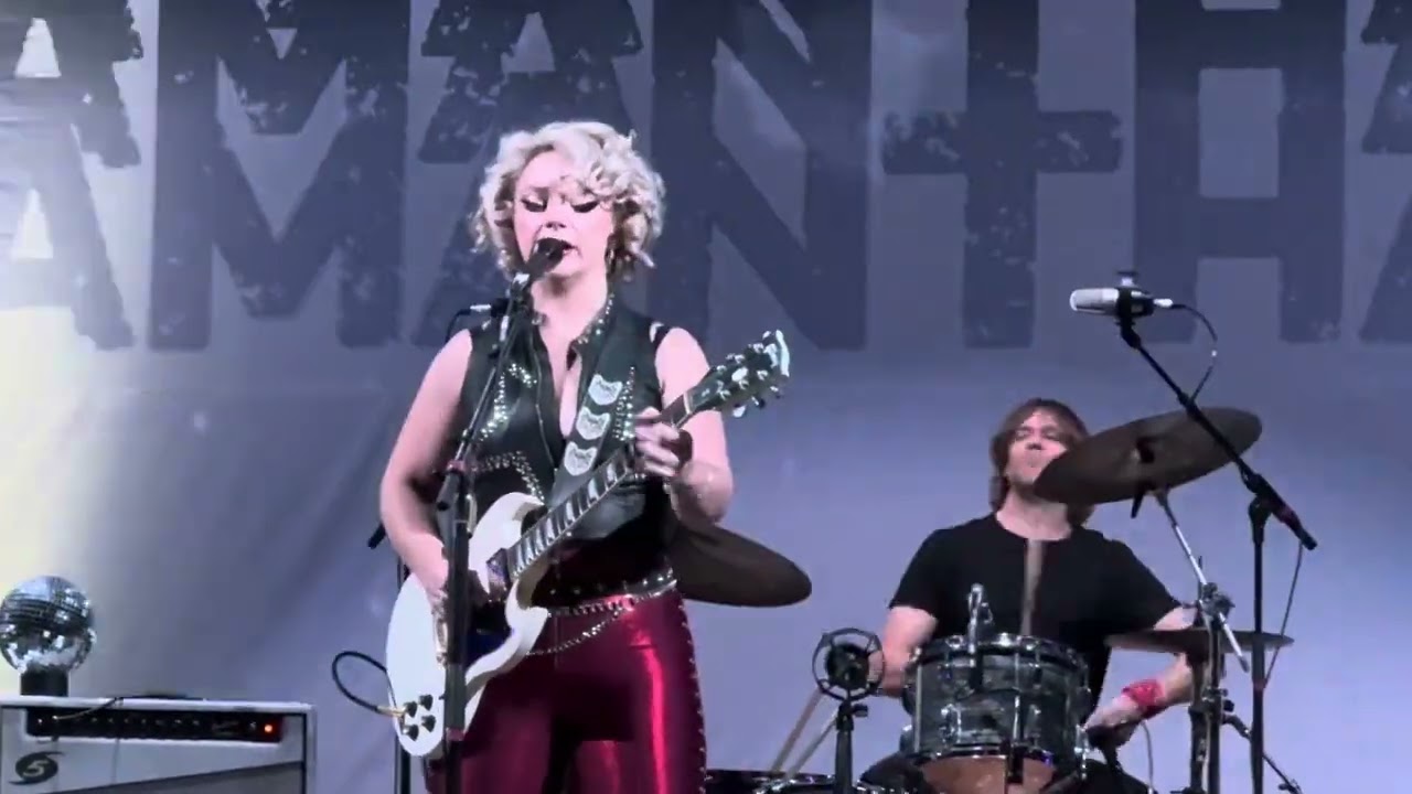 Samantha Fish Live at the Barrymore Theatre, Madison WI. Kick Out The Jams/Paper Doll