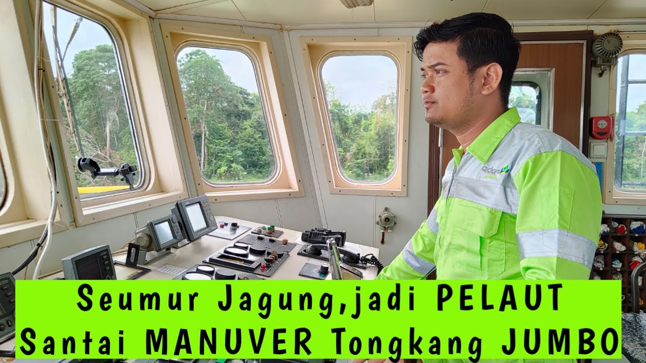 Second Officer asal Kudus, Nekat Manuver keluarkan Tongkang dengan Santai
