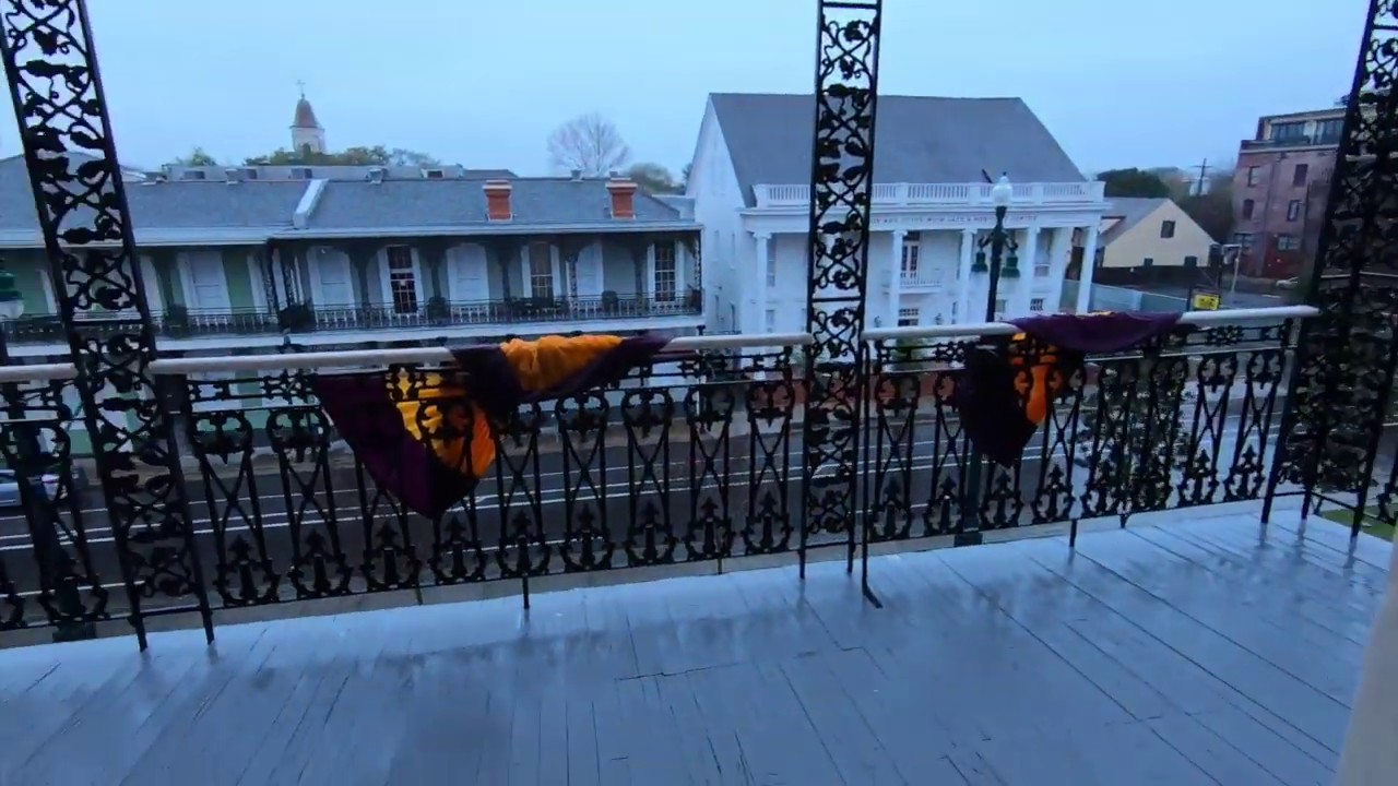 ANOTHER FRENCH QUARTER PENTHOUSE | 1212 N. Rampart St. #400 | 2 Story Unit with Stunning Balcony