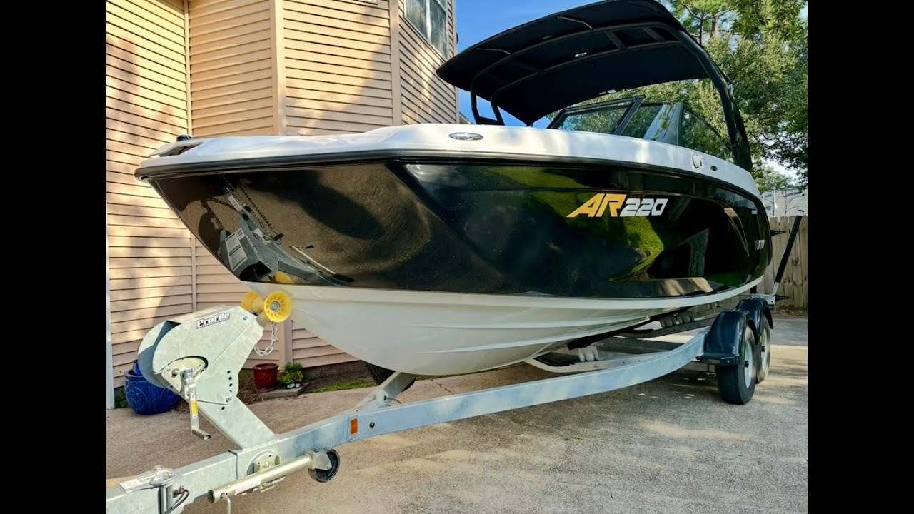 Yamaha AR220 Jet Boat Walk-Around Tour & Information