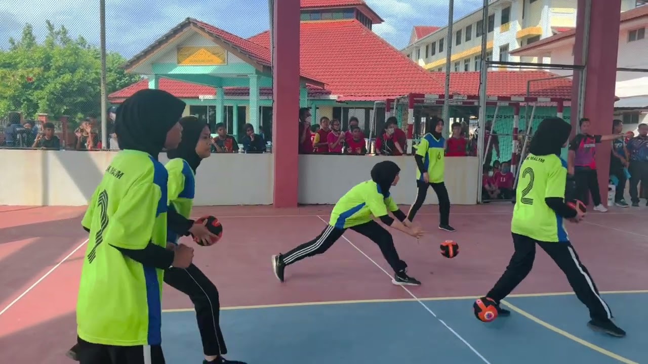 Dodgeball - True Underdog Story