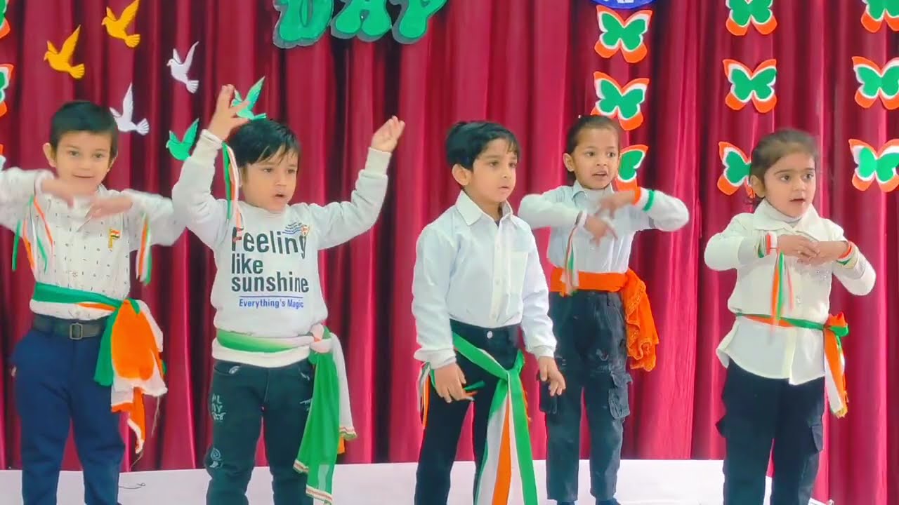 नन्हे देशभक्त 🇮🇳🔥Little Patriots Dance 🇮🇳 | Suno Gaur Se Duniya Walo | Kids Desh Bhakti | Morena MP⭐