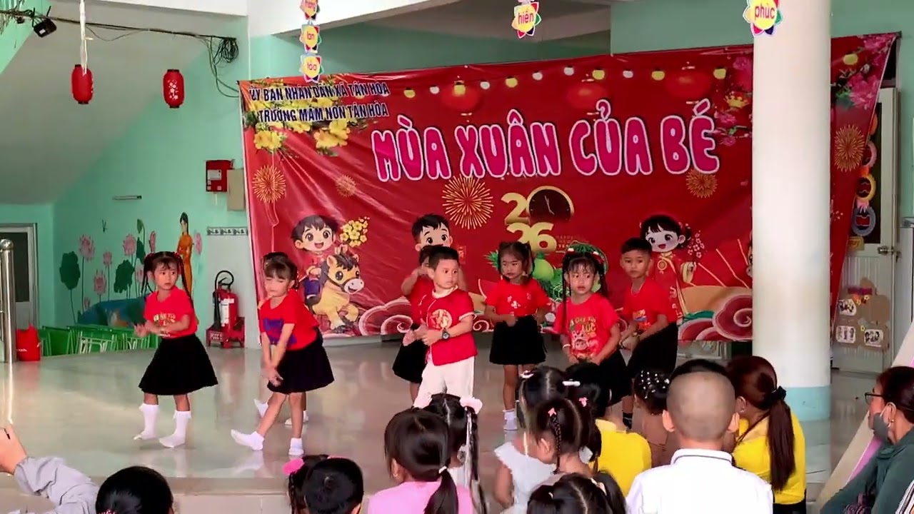 Đón xuân 2026 của các con 