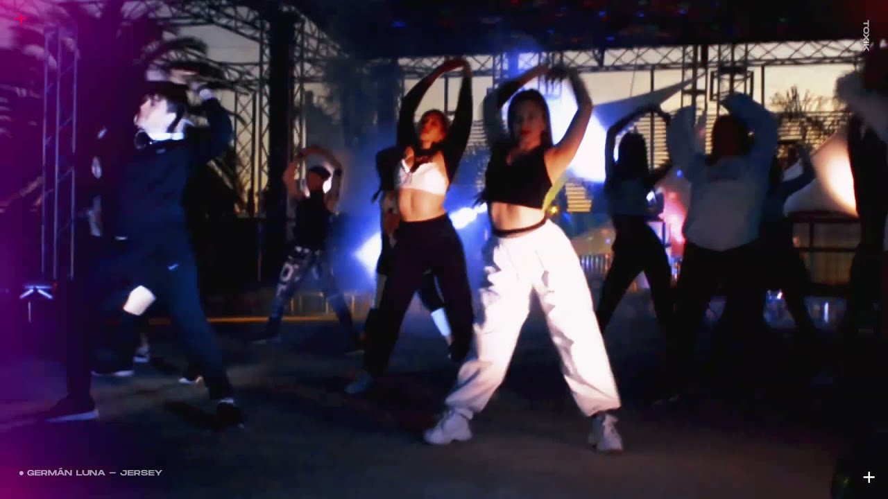 La Luz - Sech, J Balvin | Coreograf&iacute;a: Ceci Rueda, Franco Pellichero by TOXIK