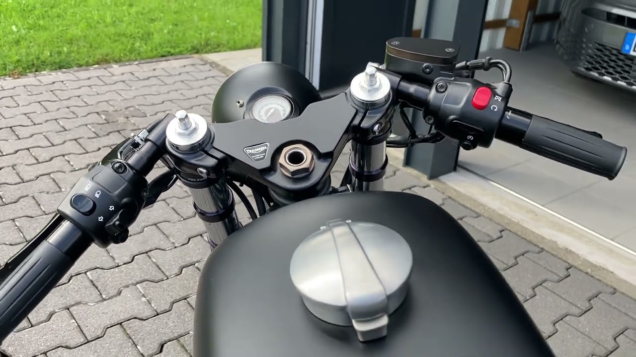 Triumph Thruxton 900 EFI Caferacer