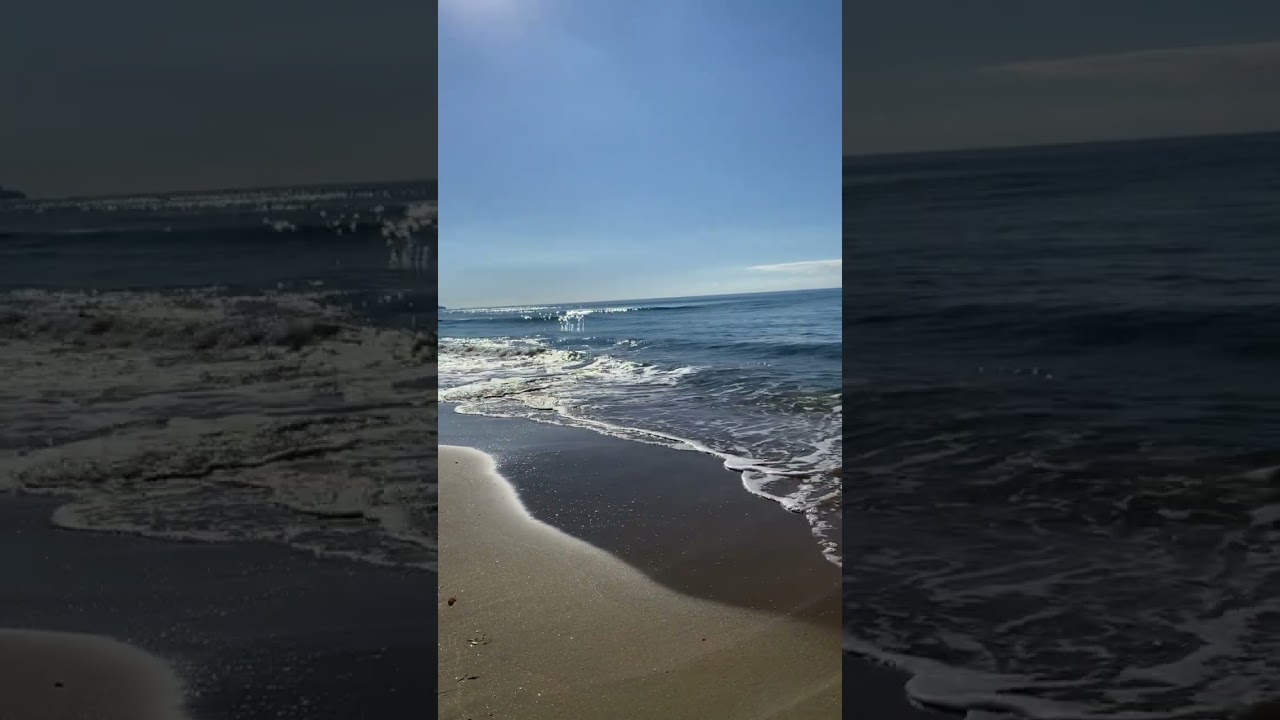 Serene Coastal Vibes - Soft Waves Washing on Sand