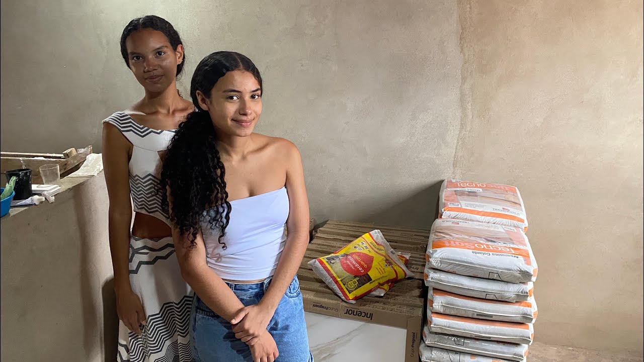 ANGELINA E BELINHA MOSTRANDO A NOVA CONQUISTA DA CASA DI DANIEL 