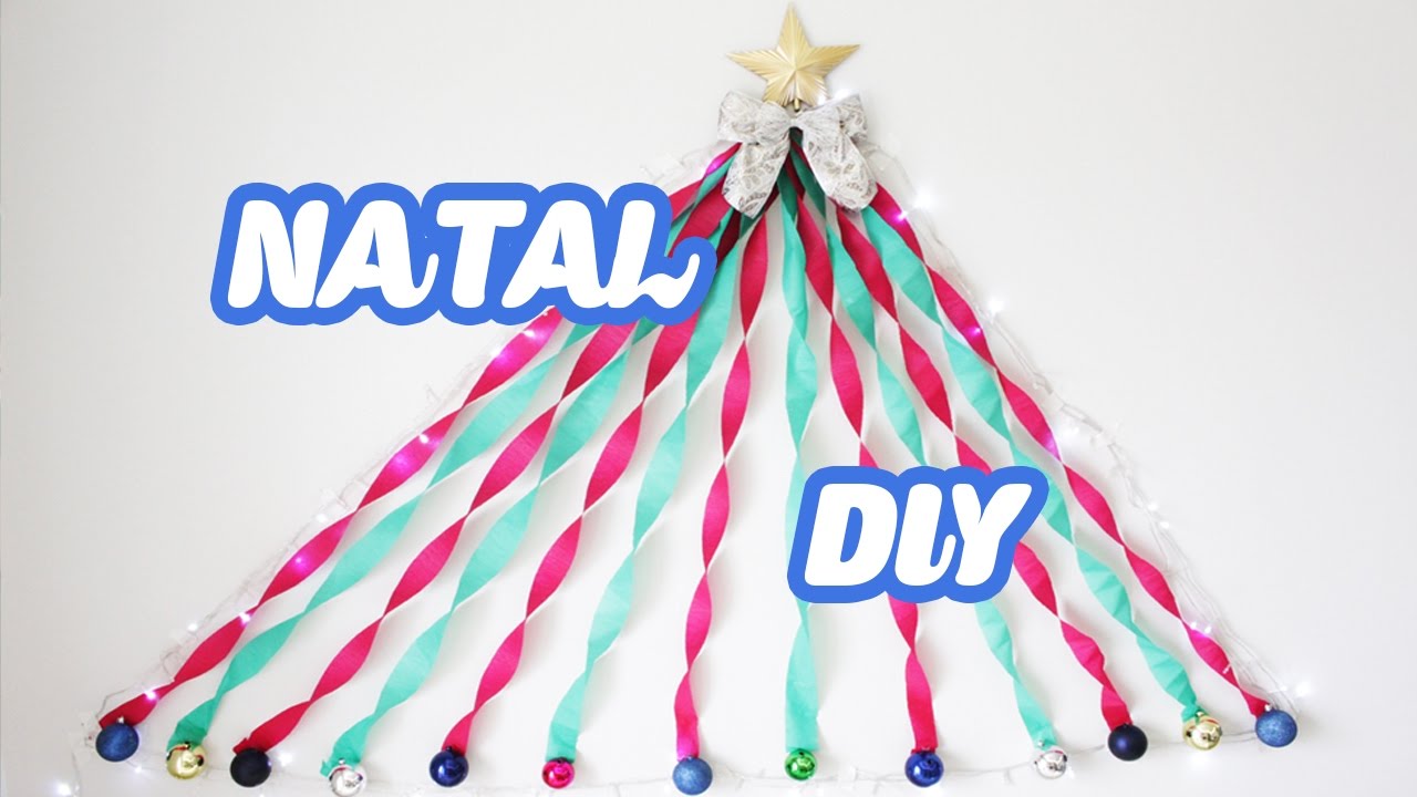 DIY árvore de Natal feita na Parede com papel crepom