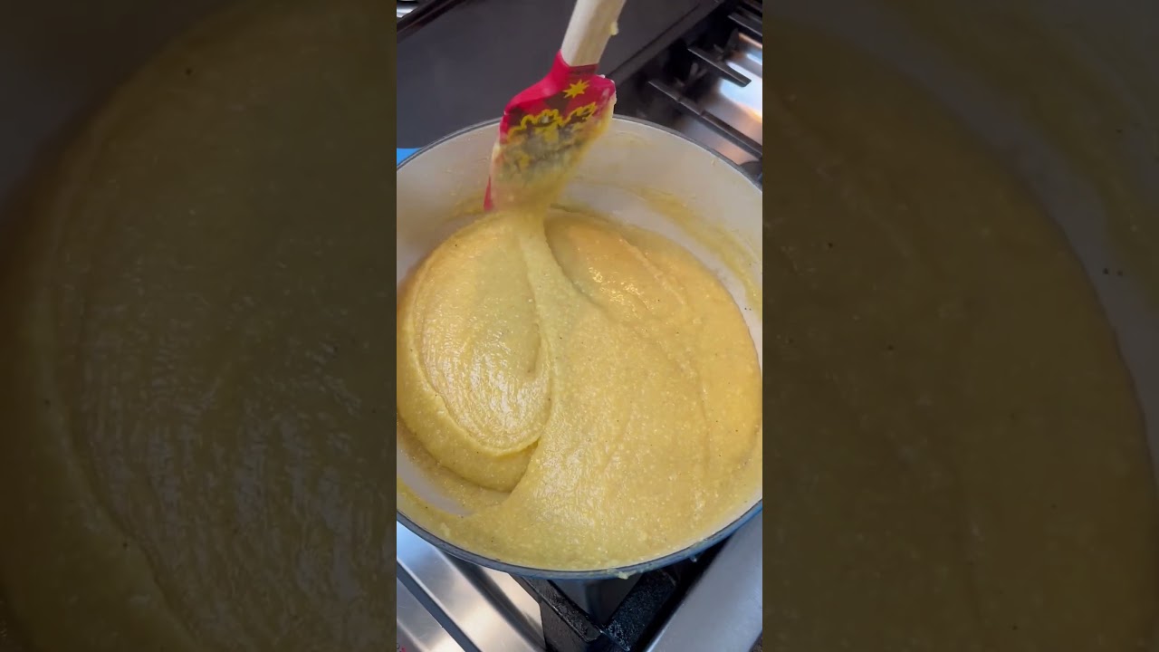 How to make Creamy Parmesan Polenta #polenta #vegetarian #sidedish #recipe #cooking