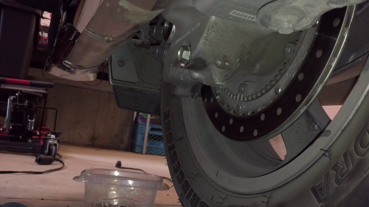 GL1800 Rear Drive Oil Change
