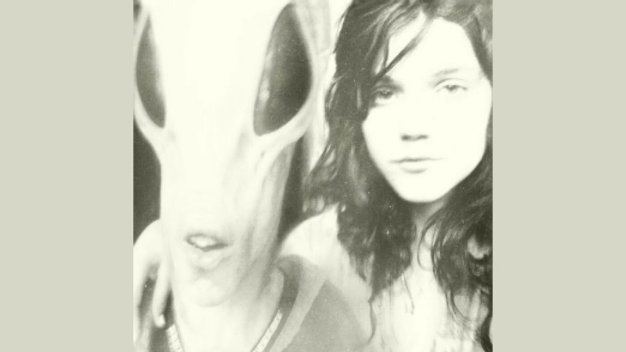 SoKo - Fake It Until You Make It (I Thought I Was An Alien Bonus Track)