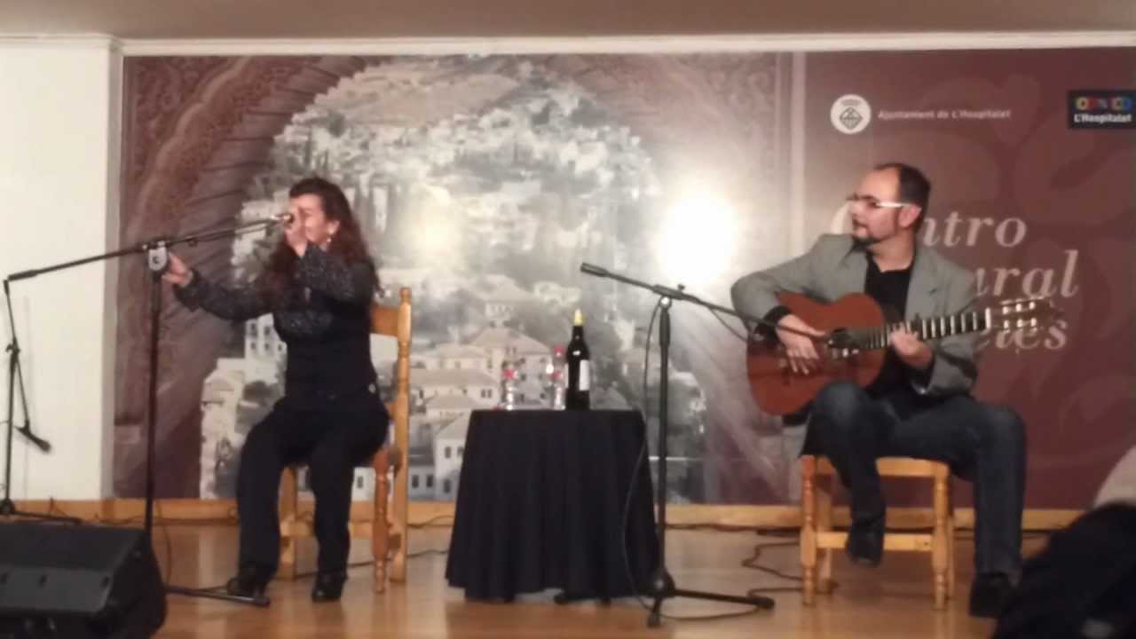 Carmen Corpas acompañada por Paco Garfia