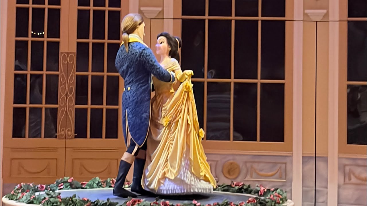 Tokyo Disneyland: Beauty and the Beast Experience | Jielyn De Guzman