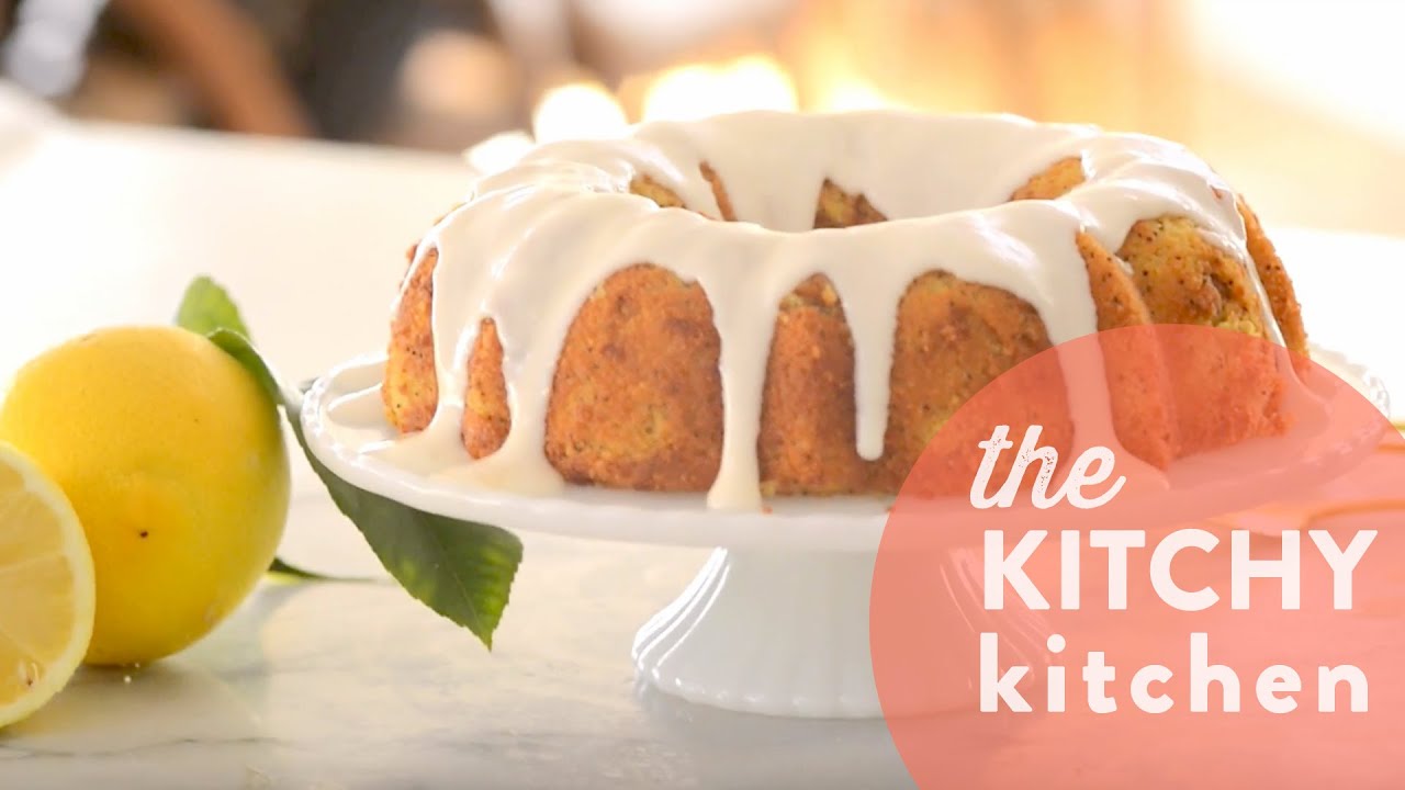 How to Make a Lemon Poppy Seed Bundt Cake // Living Deliciously with Sweet Laurel