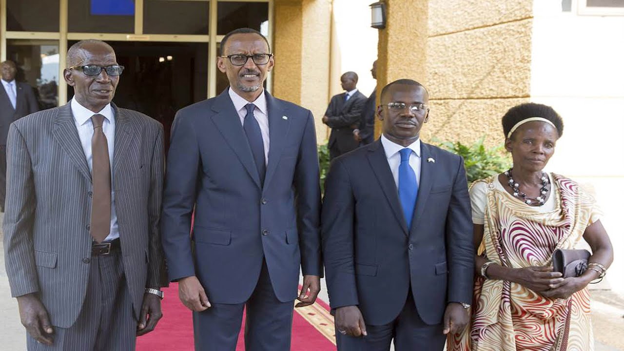 Twasuye Nyagahigi, Se wa Hon Evode Uwizeyimana//Nawe ni Mudugudu/Yishimiye imbabazi  yahawe