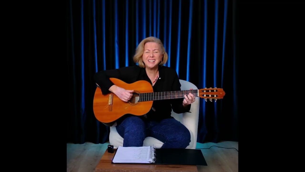 Güçlü Kadın Canlı Akustik Performans  : Söz - Müzik : Gülçin Rodoplu Taştepe (@camdan_oykuler)