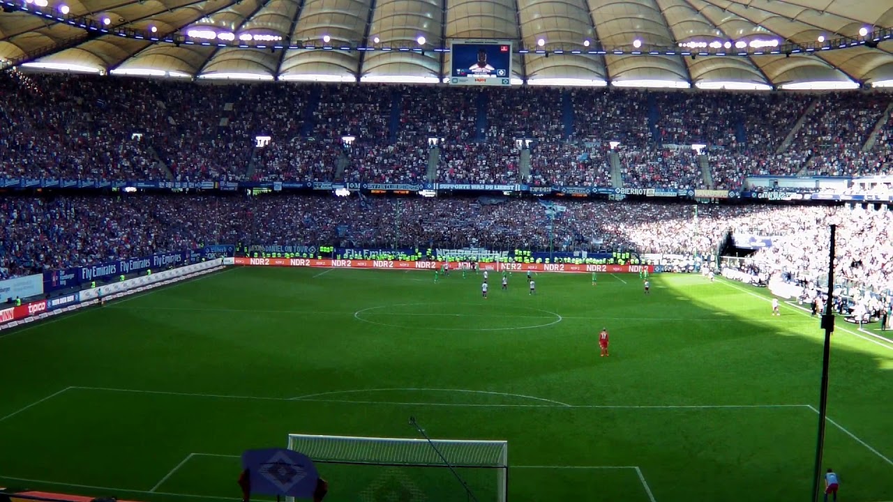 Das ganze Volksparkstadion singt "Mein Hamburg lieb ich sehr" abstieg realisiert. Alle für den HSV.