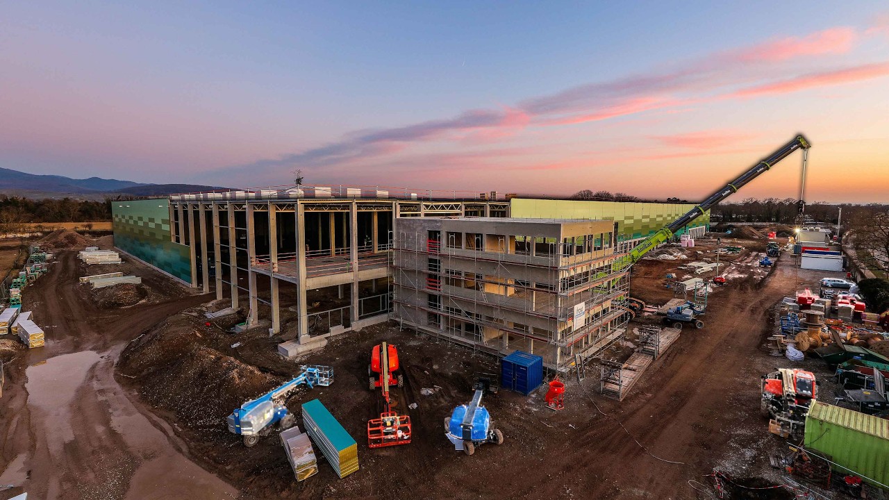 Timelapse: Logistics Center Neuenburg Construction | Sustainable Logistics Park (DE-FR-CH)
