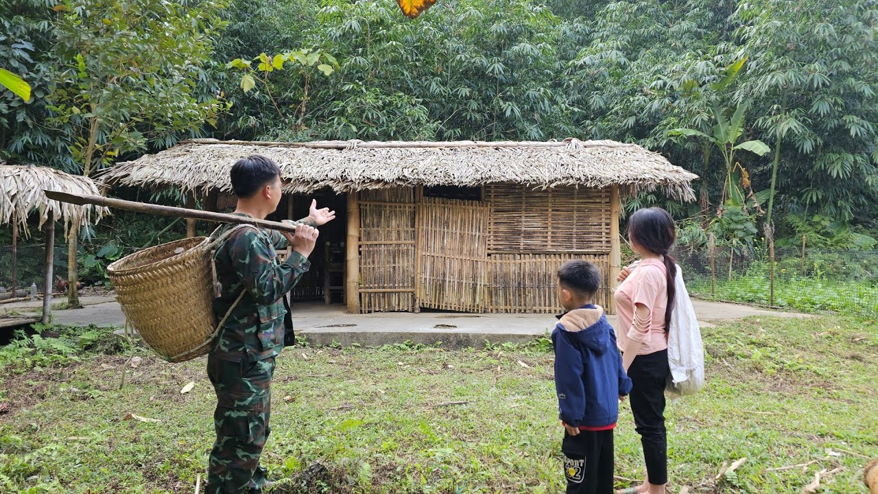 The orphaned girl, rescued by an uncle and his nephew, begins a new life.