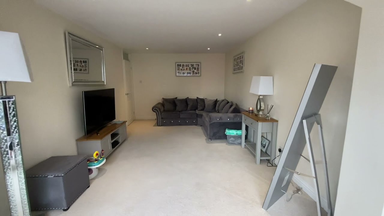 3 Bed Extended Bungalow. Whitchurch. £385,000