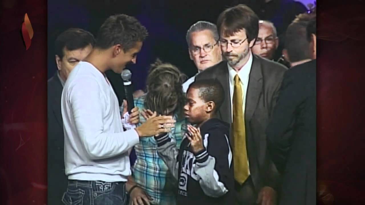 Fire of God falls on young people the Bay of the Holy Spirit Revival