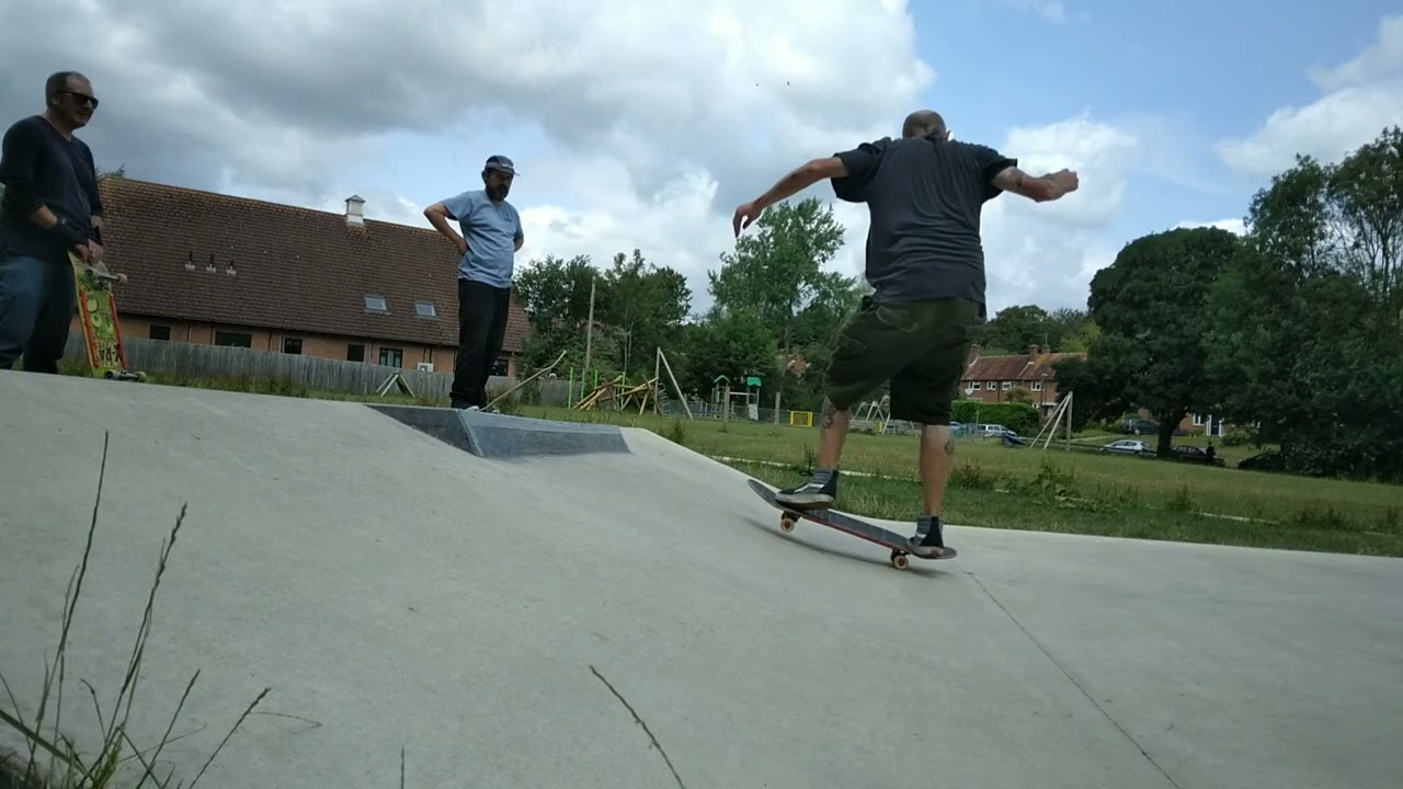 Slappy curb session at Arundel feat the Zip Zinger