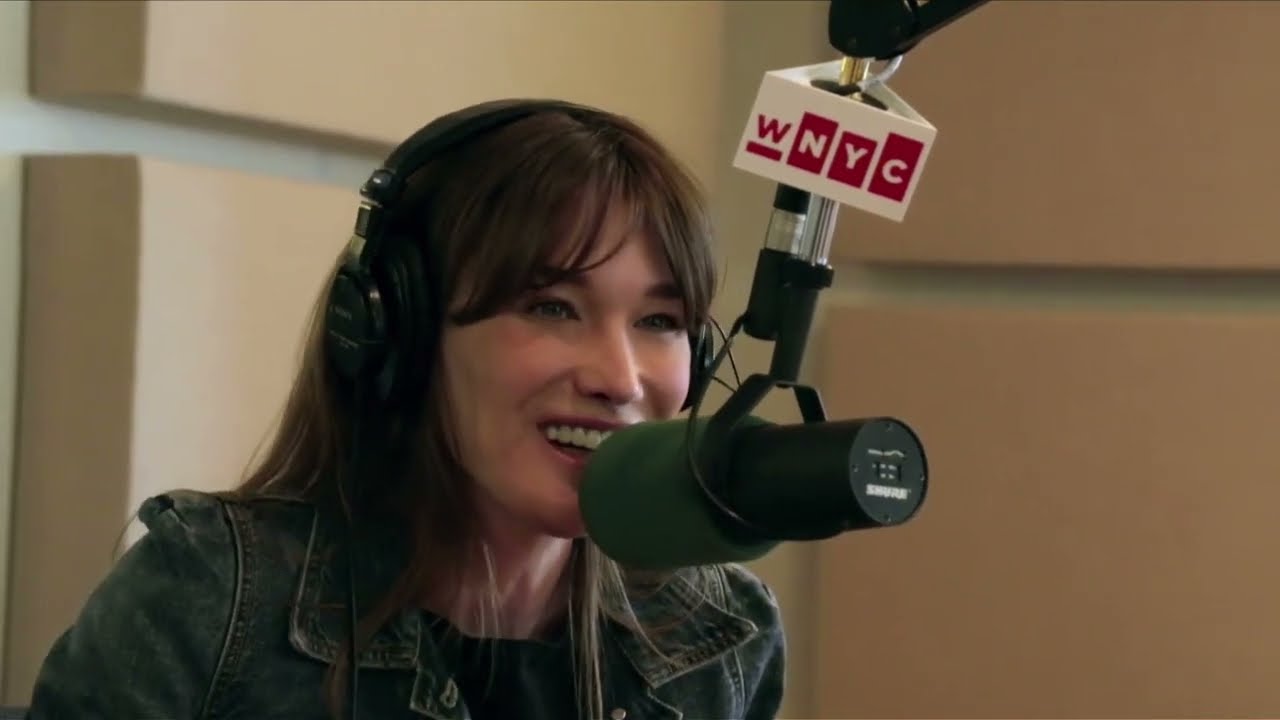 Carla Bruni Little French Songs in America" Documentary 26 mins