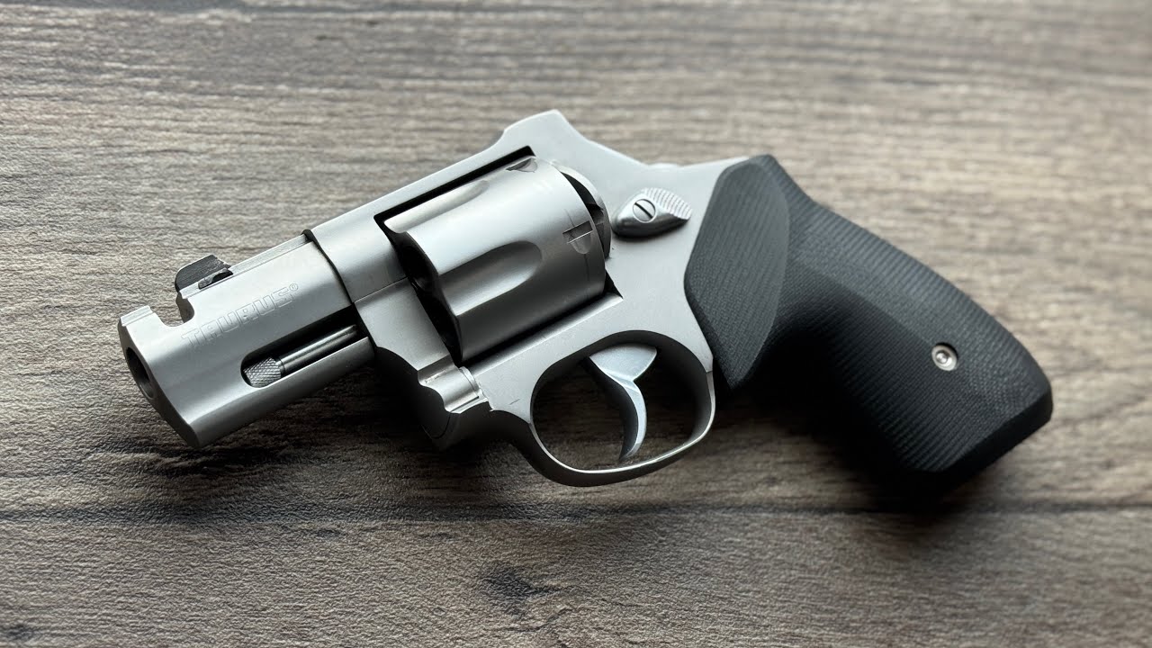 Rewolwer Taurus &bdquo;Chubby Snubby&rdquo; .44 Magnum Carry Comp