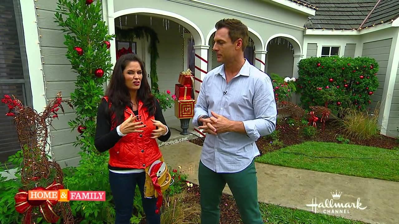 Outdoor Christmas Lights Tips - DIY by Tanya Memme (As Seen on Home & Family on Hallmark Channel)