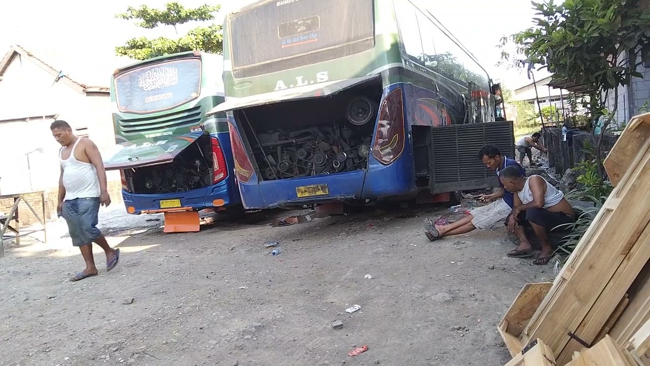 di kantor als Semarang