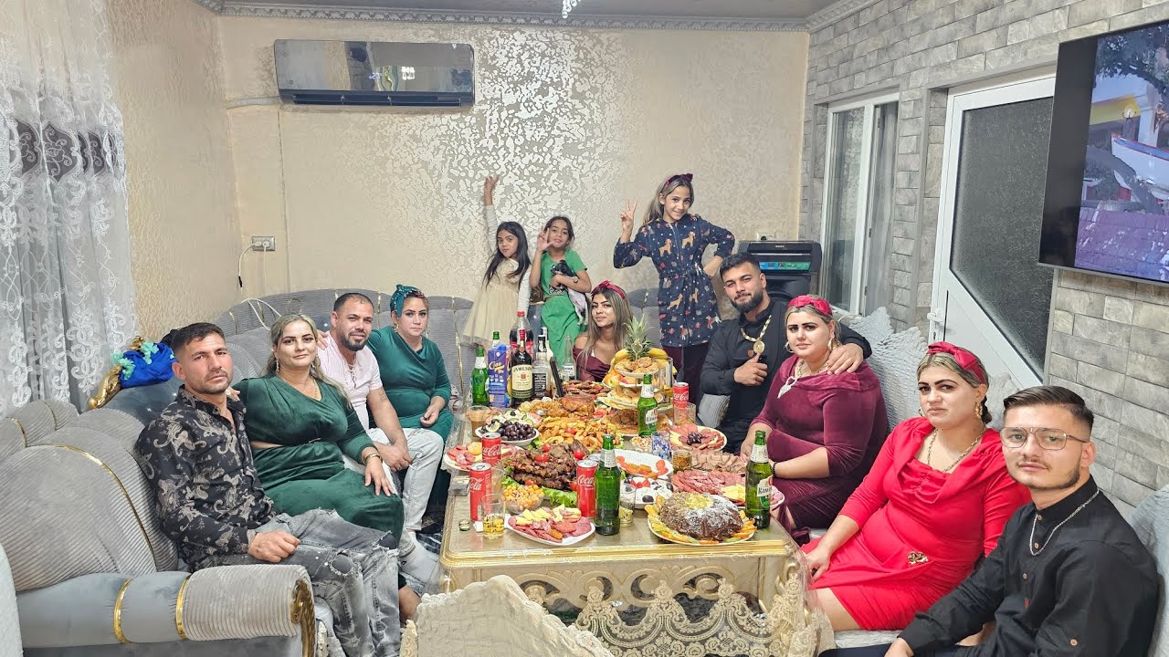 Честита нова година ферати и Катя