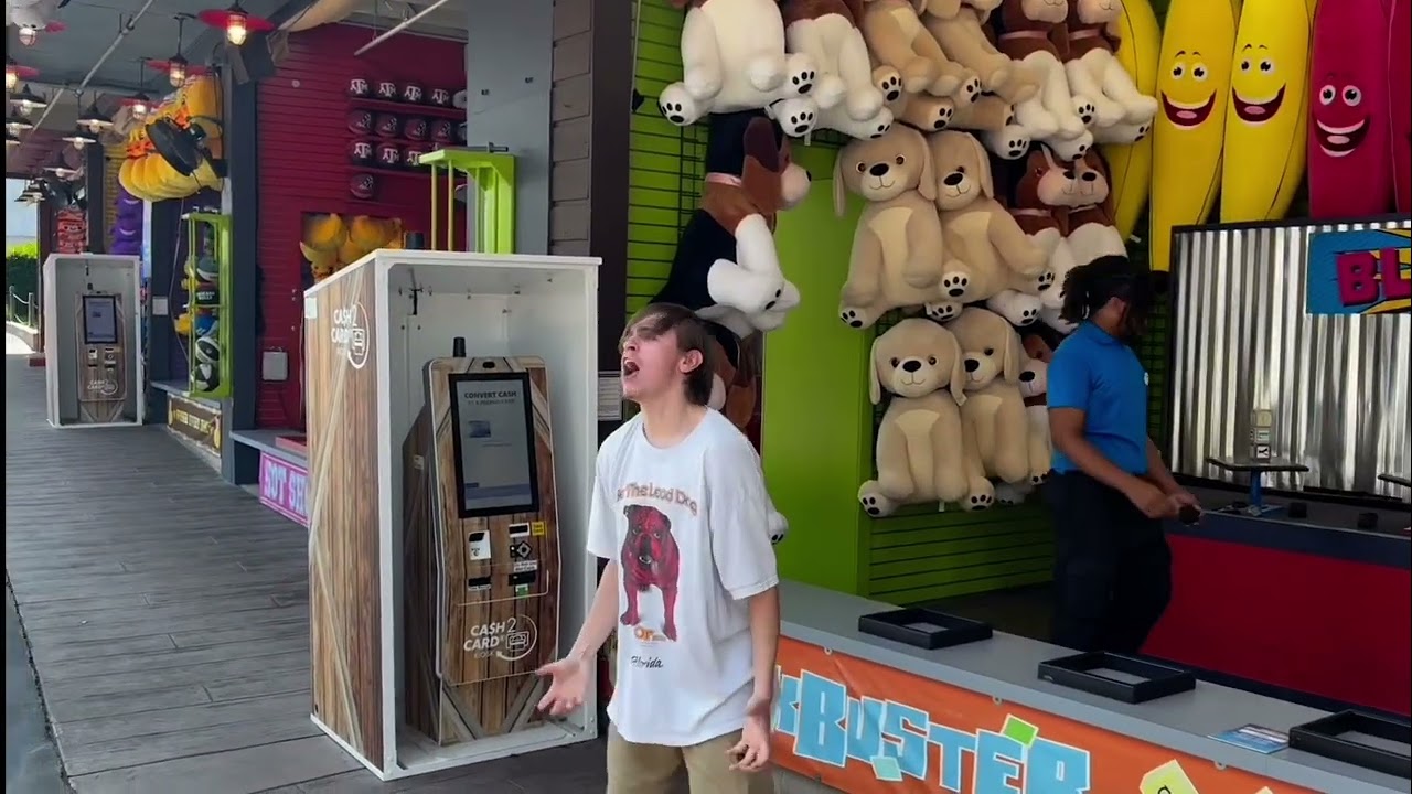 JohnnyGonGame wins a prize