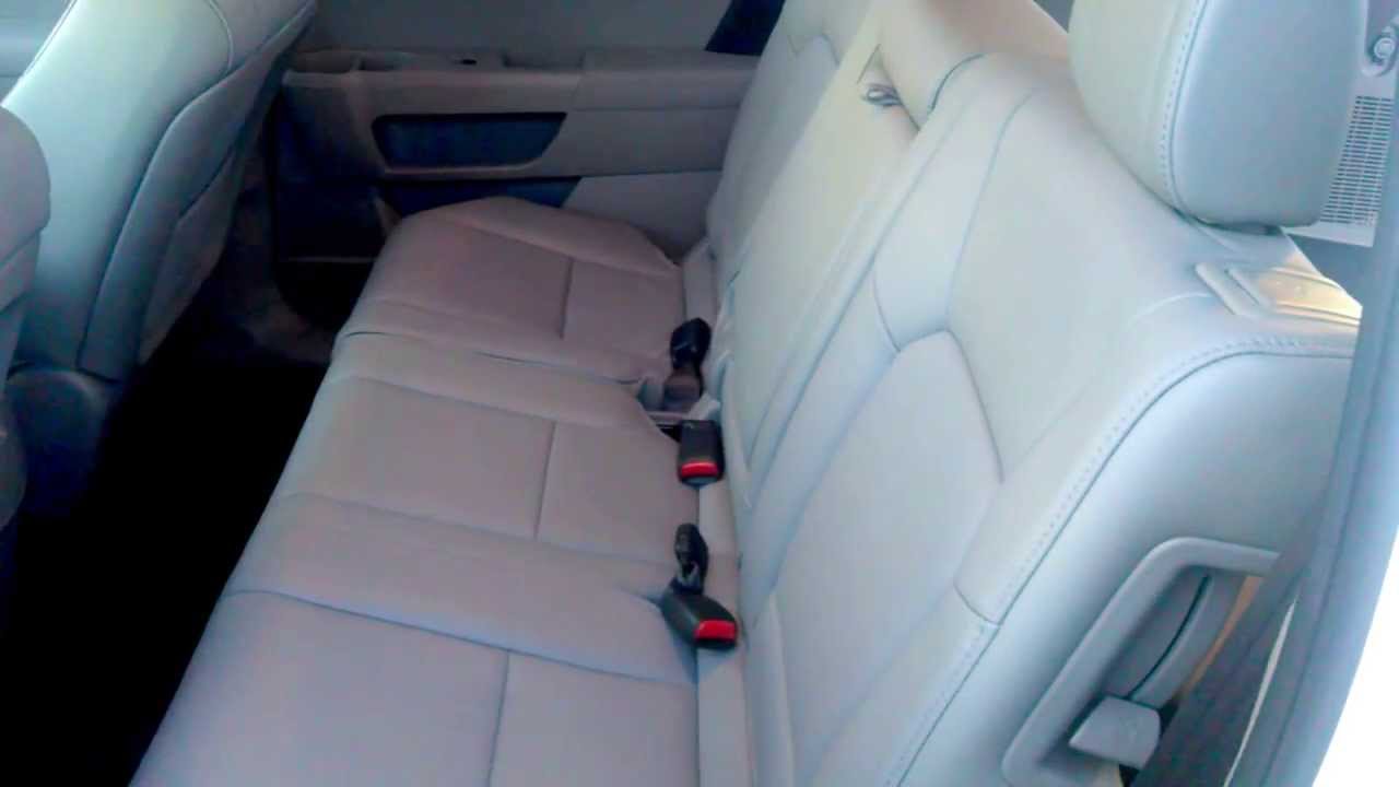 Honda Pilot 2nd & 3rd row seating
