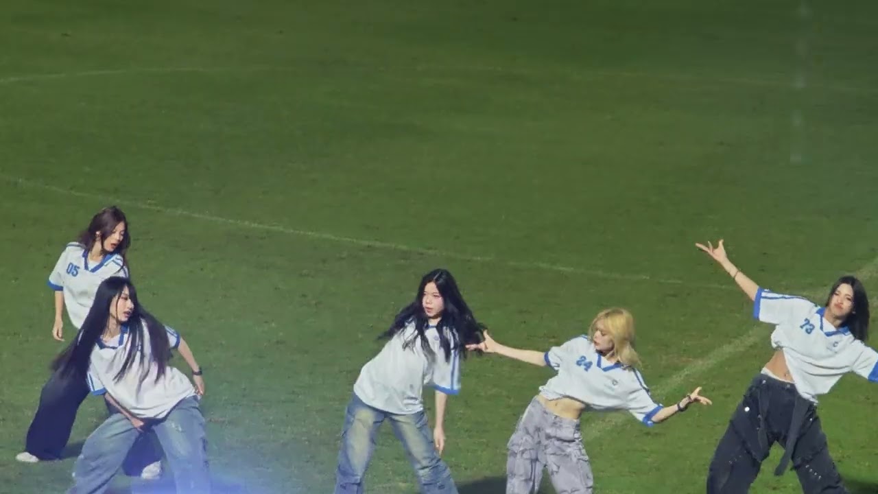 Loveis Entertainment Trainee @ Soft Kick Big Heart - สนามกีฬาภูปเตมีย์ 【4K 60FPS】