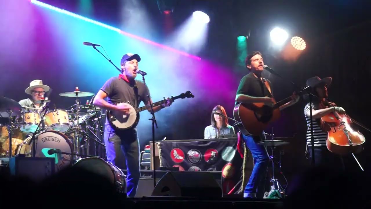 Avett Brothers 
