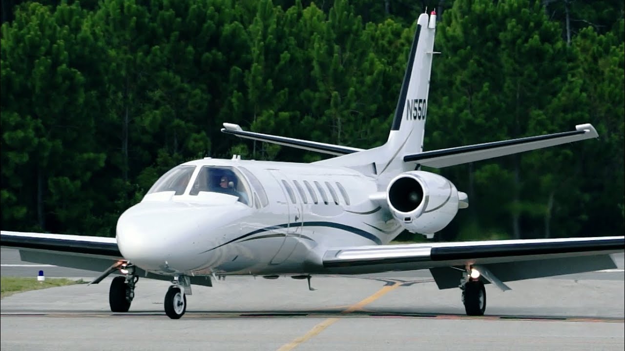 Private Cessna 550 Citation II Lands at Destin Airport