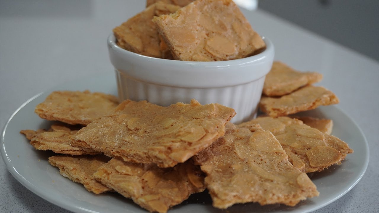 Easy Crispy Almond Cookies Recipe