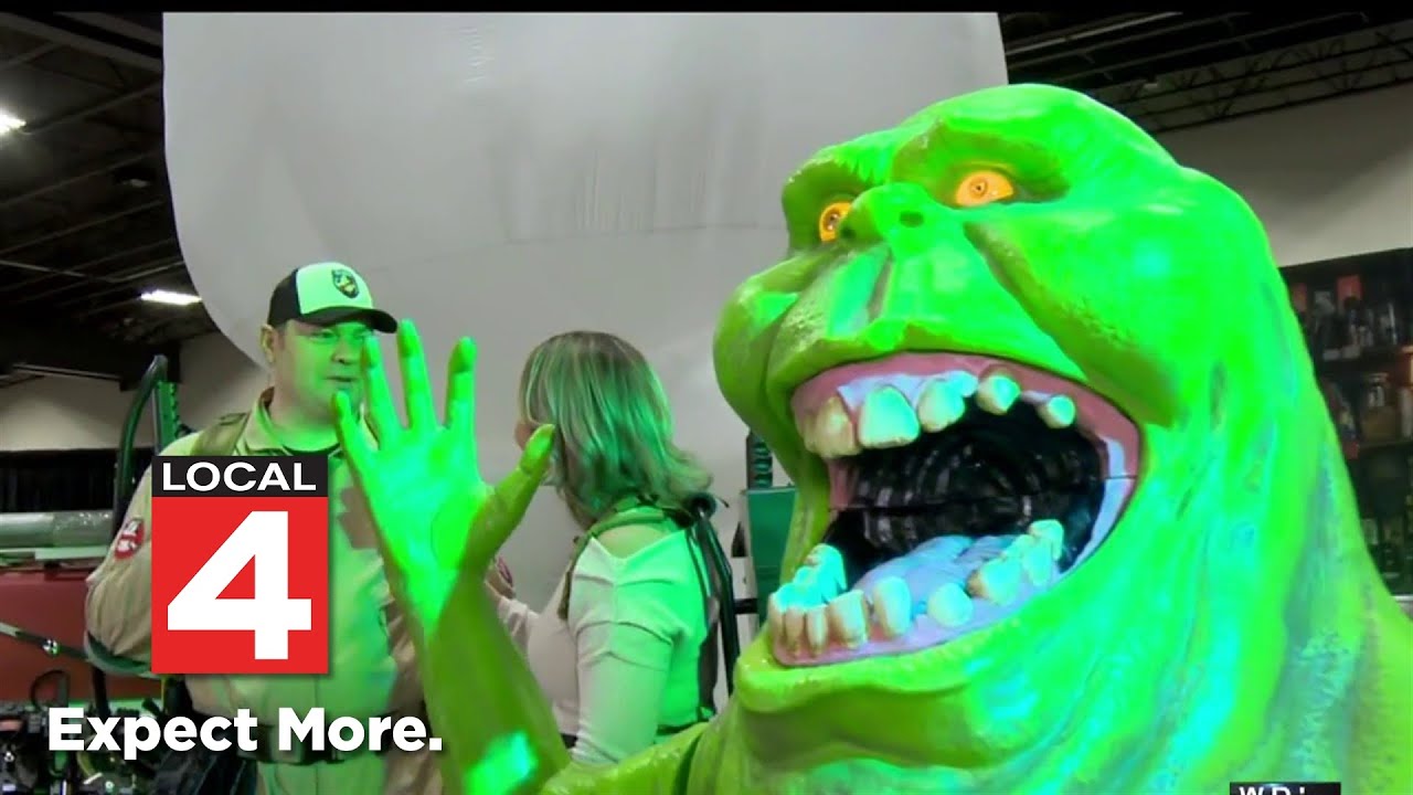 Pop culture fans gather for Motor City Comic Con in Novi