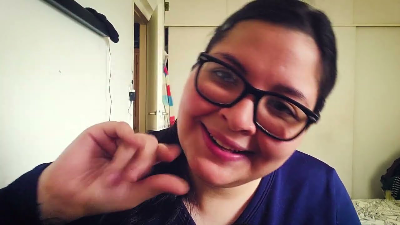 Asmr susurros con mate y comiendo galletitas🧉🍪😴 #asmrcommunity #asmrsounds #asmreating  #tingles