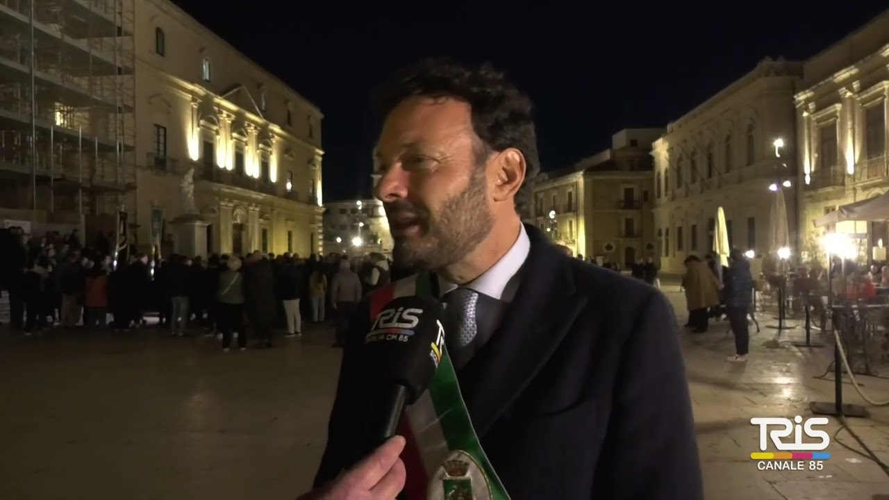 Reliquie di Santa Lucia traslate in processione dalla cattedrale alla chiesa di Santa Lucia