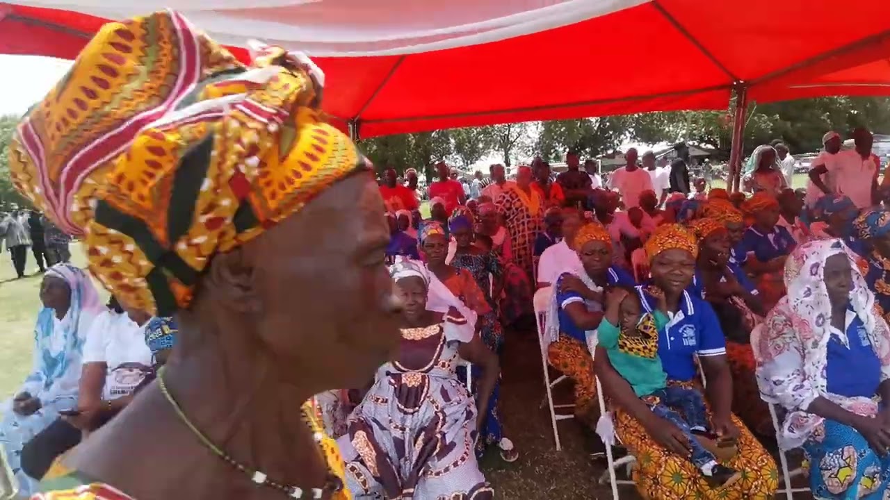 Mary Azubam and Nabiin-zwono sing praise song for Paga Chief