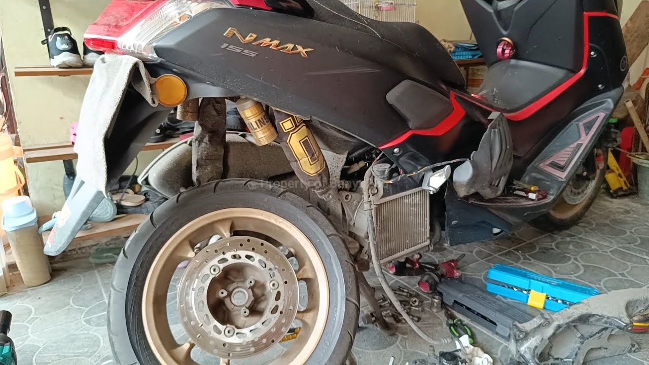 TUTORIAL CARA BONGKAR PASANG BAN BELAKANG MOTOR YAMAHA NMAX OLD UNTUK PEMULA