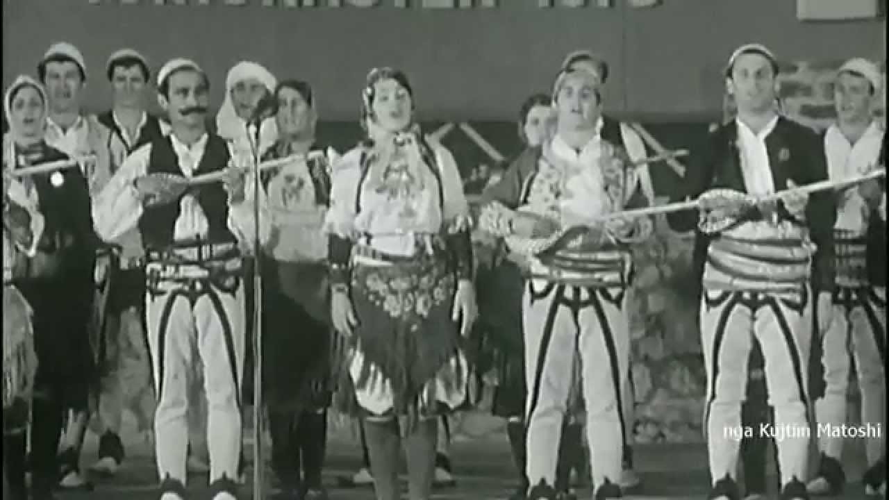 MIC SOKOLI PO PISKET -  GRUPI I TROPOJES VITI 1978 .